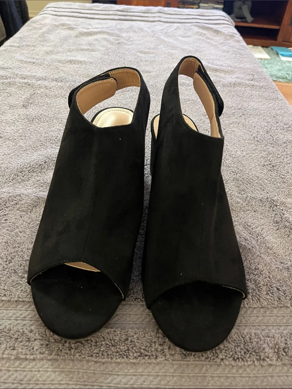 Black Open-Toe Block Heel Slingback Women’s Sandal